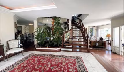 Casa sobrado de alto padrão à venda no Condomínio Palos Verdes na Granja Viana em Carapicuíba - SP