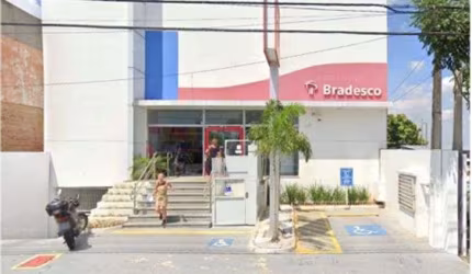 Ponto comercial à venda no bairro Jardim Novo Campos Elíseos em Campinas - SP.
