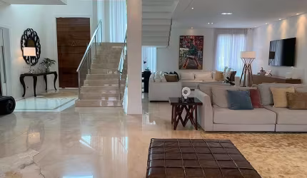 Casa de condomínio à venda e locação em Barueri - SP.