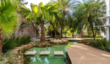 Casa mobiliada à venda no Balneário Praia do Pernambuco em Guarujá - SP.
