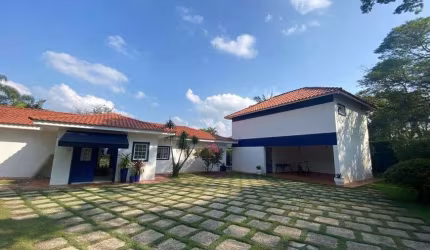 Casa à venda no Condomínio São Fernando Golf Clube em Vila de São Fernando, Cotia - SP.