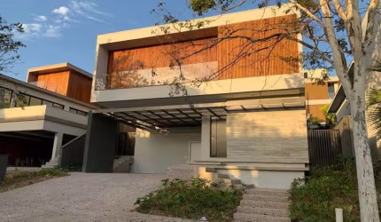 Casa à Venda no Condomínio Alphaville Dom Pedro III em Campinas - SP