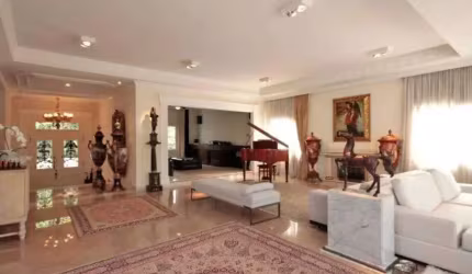 Casa alto padrão à venda no Alphaville Residencial 8 em Santana de Parnaíba - SP.