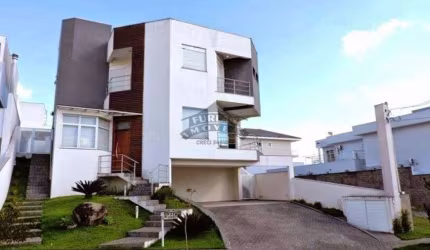 Casa à venda no Condomínio São Paulo II em Cotia - SP.