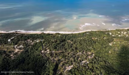 Lote à Venda no Condomínio Estâncias Reserva Trancoso, Praia de Itapororoca, Porto Seguro - BA