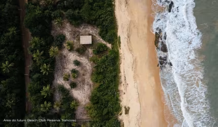 Lote à Venda no Condomínio Estâncias Reserva Trancoso, Praia de Itapororoca, Porto Seguro - BA