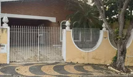 Casa à venda no Bairro Jardim Proença I em Campinas - SP