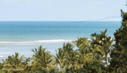 Lote à Venda no Condomínio Estâncias Reserva Trancoso, Praia de Itapororoca, Porto Seguro - BA