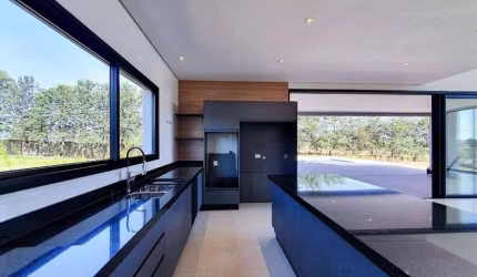 Casa de luxo à venda na Reserva Portal Japy, bairro Jacaré, Cabreúva - SP