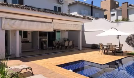 Casa com piscina à venda no Condomínio Jatobás em Jundiaí - SP