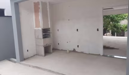 Casa à venda em condomínio fechado em Valinhos - SP.