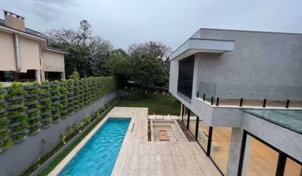 Casa alto padrão à venda no Alphaville 2 em Barueri - São Paulo.
