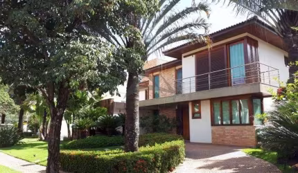 Casa de condomínio para venda com 502 metros quadrados com 4 quartos
