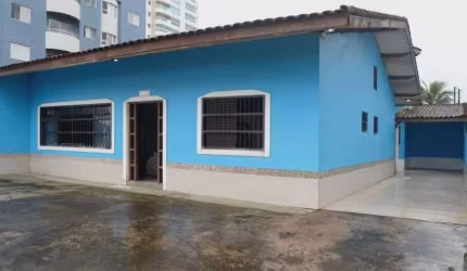 Casa de praia no Centro de Mongaguá - SP