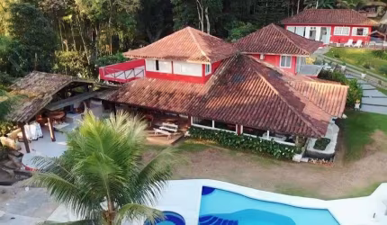 Casa sobrado de alto padrão à venda no Condomínio PortoGalo em Angra dos Reis - RJ.