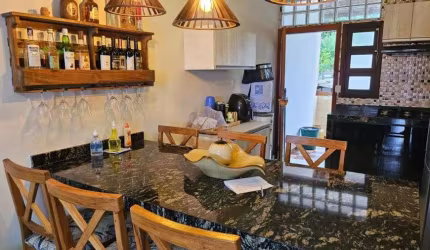 Casa sobrado à venda em Massaguaçu em Caraguatatuba - SP