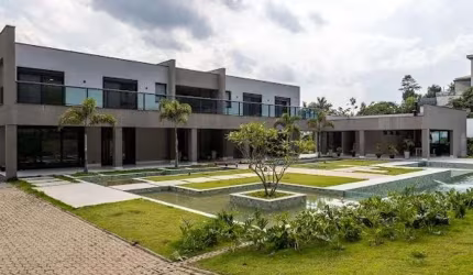 Sobrado de luxo à venda no Residencial Tamboré em Barueri - SP