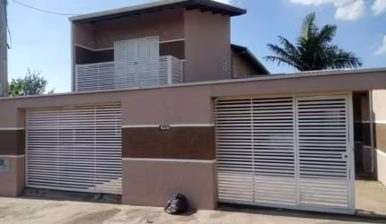 Casa À venda com 04 quartos em Jardim Adelaide - Hortolândia - SP