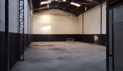 Galpão/Depósito/Armazém para venda tem 325 metros quadrados em Jardim do Trevo - Campinas - SP