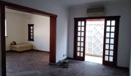 Casa para venda tem 340 metros quadrados com 3 quartos em Jardim Dom Bosco - Campinas - SP