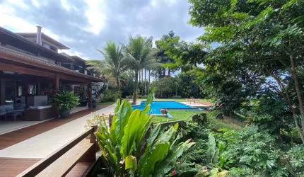 Casa à venda no Condomínio Praia Brava - Ubatuba/SP.