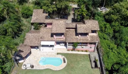 Casa de alto padrão à venda em Ponta das Canas em Ilhabela - São Paulo