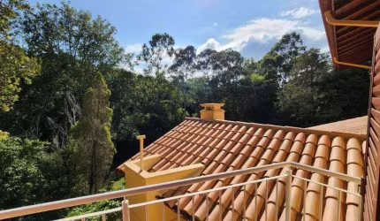 Casa à venda no condomínio Vale das Nascentes, Gramado, Campinas/SP.