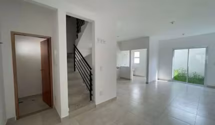 Casa à venda no Condomínio Vila Cristal no bairro Chácara Primavera em Campinas - SP.
