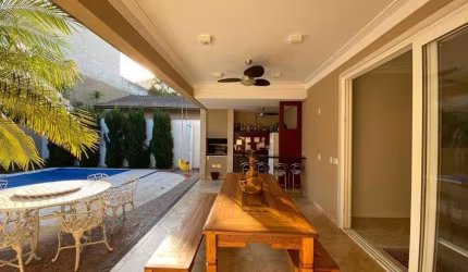 Casa à venda no Condomínio Jardim Embaixador em Mogi Mirim -SP.