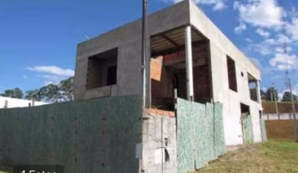 Casa à venda no Condomínio Vale das Águas em Bragança Paulista - SP.