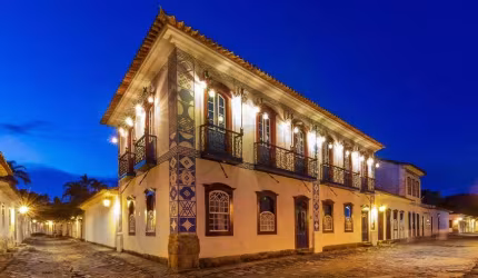 Casa à venda no Centro Histórico - Paraty - RJ.