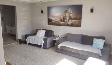Casa à venda no Jardim do Líbano em Jandira - SP