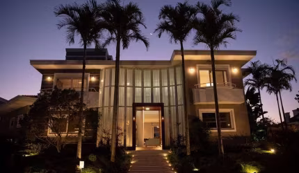 Casa de luxo à venda em Jurerê Internacional em Florianópolis / Litoral Sul Floripa