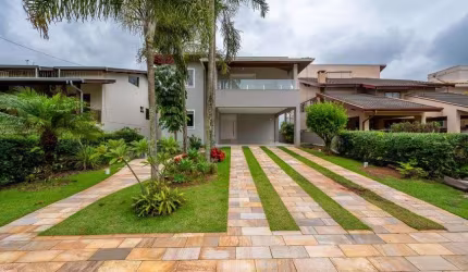 Casa à Venda no Condomínio Green Boulevard em Dois Córregos, Valinhos - SP