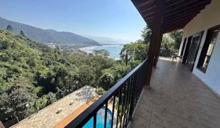 Casa mobiliada alto padrão para aluguel prox. ao mar no Condomínio Ponta das Toninhas - Ubatuba - SP