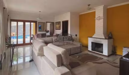Casa Térrea alto padrão à venda no Condomínio Residence Plaza na Granja Viana II em Cotia - SP