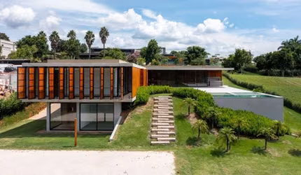 Casa sobrado de alto padrão à venda no Condomínio Quinta da Baroneza em Bragança Paulista - SP