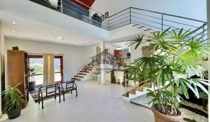 Casa Sobrado alto padrão à venda no Condomínio Dom Henrique II no Parque Dom Henrique em Cotia - SP