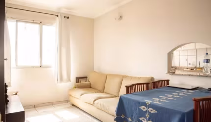 Apartamento mobiliado à venda na Av. Afonso Mariano Fagundes em Vila Saúde - SP