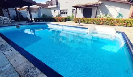 Casa para Locação 4 Quartos, 3 Suites, 5 Vagas, 200M², Centro, Caraguatatuba - SP