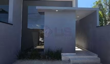 Casa à venda 2 Quartos, 1 Suite, 1 Vaga, Balneário dos Golfinhos, Caraguatatuba - SP
