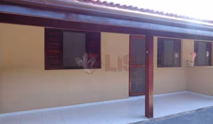 Casa térrea para Locação 2 Quartos, 1 Vaga, 48M², Martim de Sá, Caraguatatuba - SP