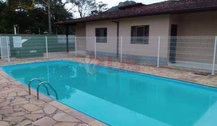 MAGNIFICA CASA EM CONDOMÍNIO FECHADO  NA PRAIA MARTIM DE SA - CONFORTO, SEGURANÇA E LAZER!  AGENDE