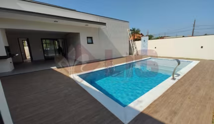 Casa à venda 4 Quartos, 3 Suites, 4 Vagas, 223M², Mar Verde, Caraguatatuba - SP