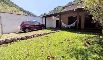 Casa à venda 4 Quartos, 1 Suite, 3 Vagas, 139M², Cocanha, Caraguatatuba - SP