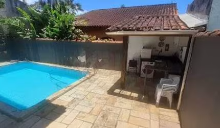 Casa à venda 3 Quartos, 1 Suite, 2 Vagas, 180M², Massaguaçu, Caraguatatuba - SP