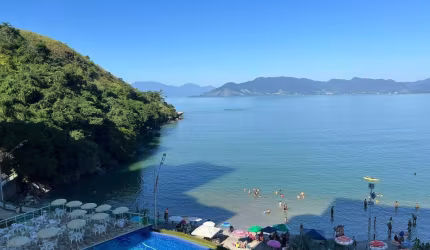 Prédio Pé na Areia, na Prainha - Conforto e   Elegância e Sofisticação !