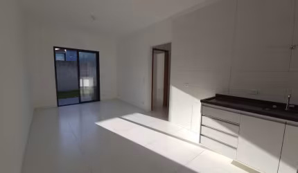 Casa à venda 2 Quartos, 1 Suite, 1 Vaga, 55M², Pontal de Santa Marina, Caraguatatuba - SP