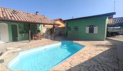 Casa à venda 2 Quartos, 1 Suite, 5 Vagas, 168M², Pontal de Santa Marina, Caraguatatuba - SP