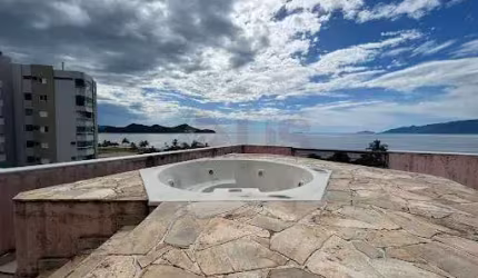 Cobertura à venda 4 Quartos, 1 Suite, 2 Vagas, Indaiá, Caraguatatuba - SP